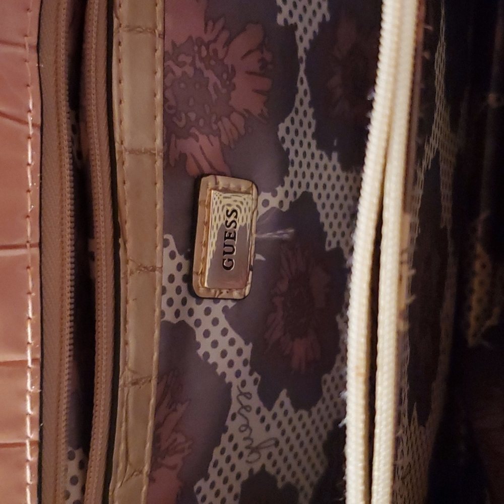 Guess Bag - image 7